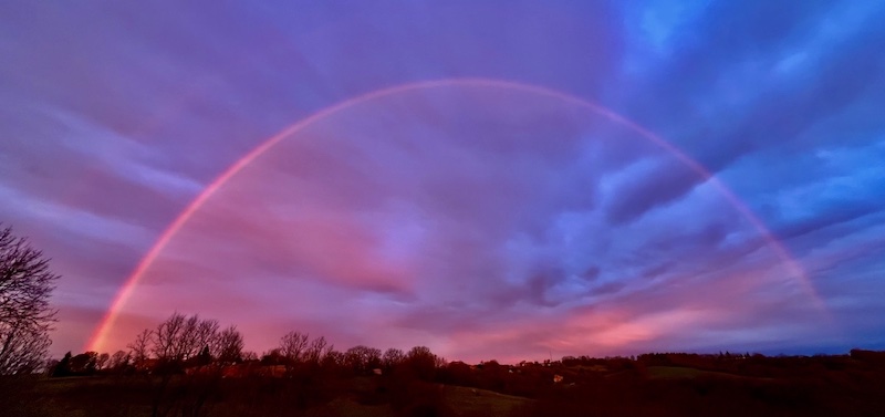 Vue panoramique avec arc-en-ciel